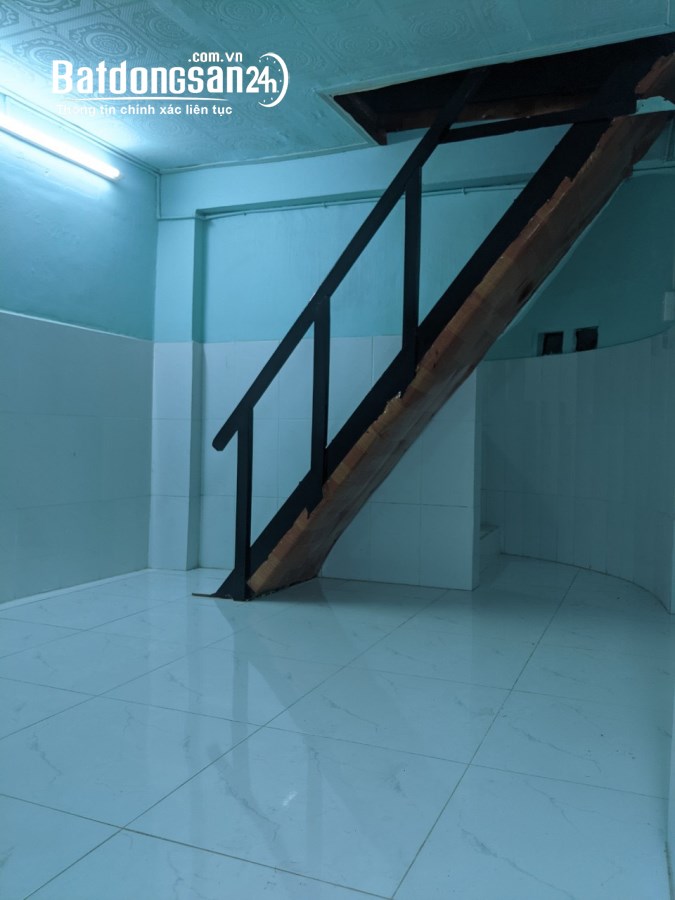 Cho thuê nhà Đường Nguyễn Tất Thành, Phường Khánh Hội (Quận 4 cũ), Hồ Chí Minh